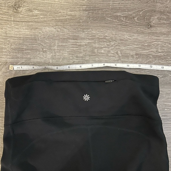 Athleta Women’s Black altitude Flare Pants size xs - Picture 6 of 7